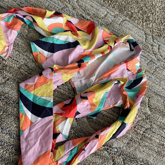 Tie front crop top - Picture 1 of 2